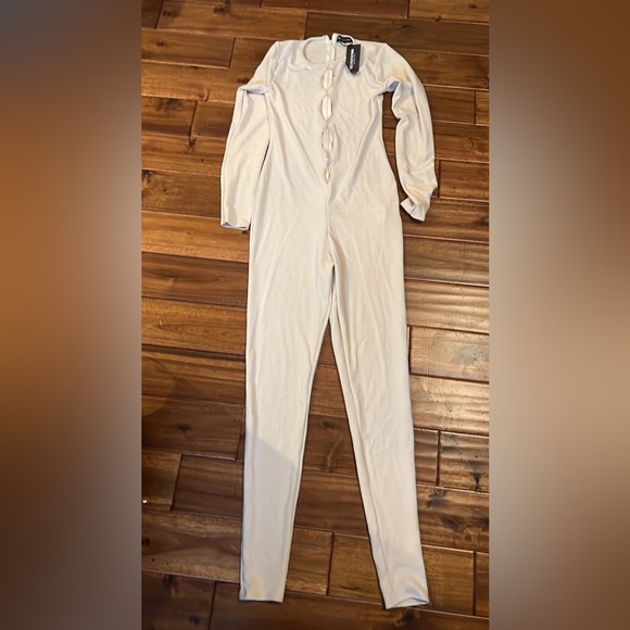Brand new Jumpsuit from pretty little things - Picture 1 of 3